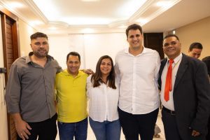 *Orleans Brandão amplia base na Região dos Lençóis com adesão de grupo político de Santo Amaro* 3 1036853577