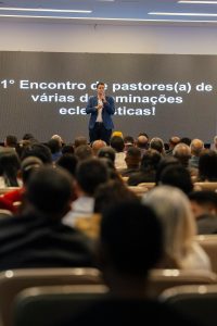*Orleans Brandão participa de encontro com pastores da Grande Ilha* 3 1036858416