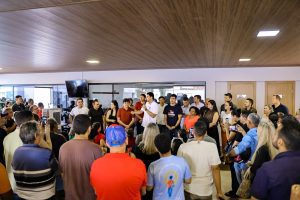 *Em Estreito, Orleans Brandão dialoga com população, visita obras e destaca serviços estaduais realizados na cidade* 3 1037267199