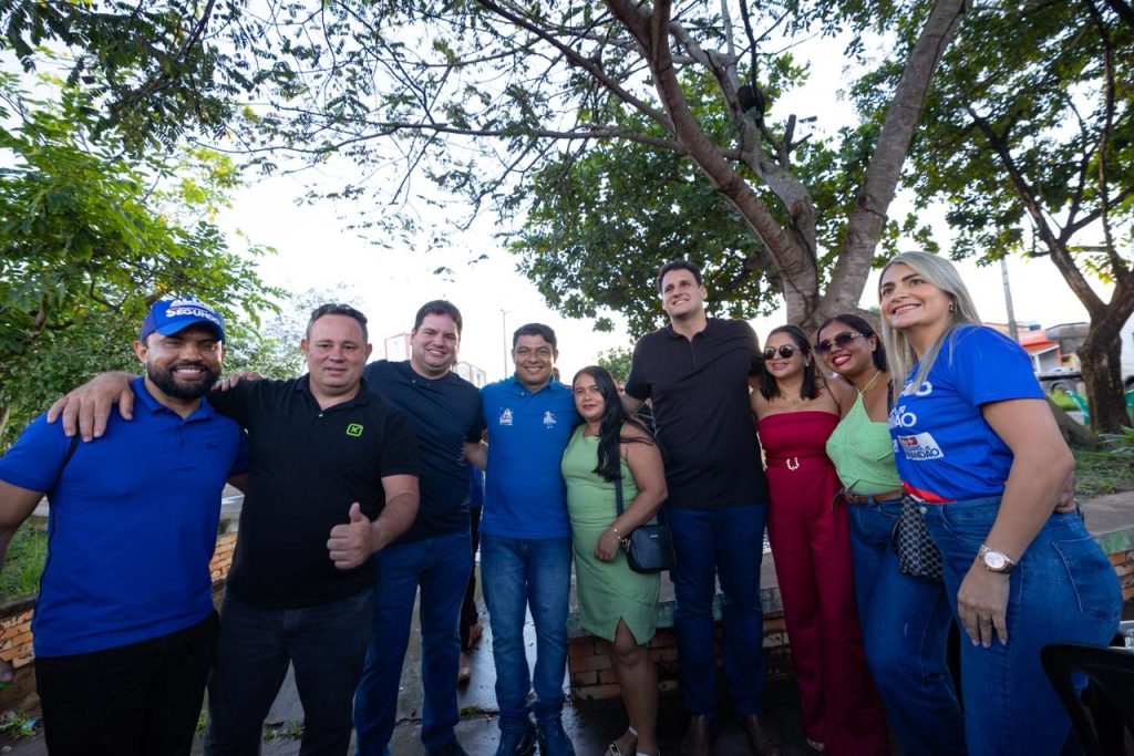 Orleans Brandão fortalece alianças políticas na Baixada Maranhense durante agenda em Pinheiro 2 1037538709