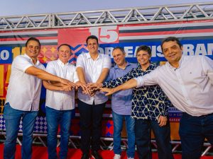 *Orleans Brandão oficializa candidatura ao Governo do Maranhão em convenção histórica com mais de 100 mil pessoas: “Quem está do lado do povo, está do lado certo”* 2 1038301891