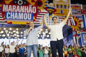 *Orleans Brandão oficializa candidatura ao Governo do Maranhão em convenção histórica com mais de 100 mil pessoas: “Quem está do lado do povo, está do lado certo”* 4 1038301893