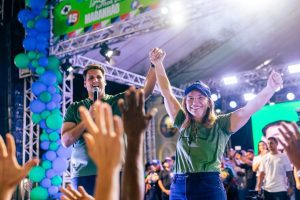*Barreirinhas - Orleans Brandão participa de lançamento da candidatura de Iracema Vale em ato que reúne 10 mil pessoas* 3 1038977642