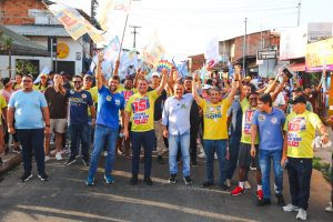 Osmar Filho reúne apoiadores em caminhada no Turu e reforça diálogo com comunidades de São Luís 4 1039315436