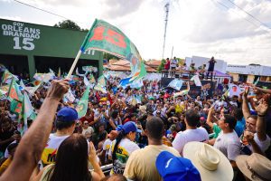 Em Vila Nova dos Martírios, Orleans Brandão é recebido com festa e reforça compromisso com a região Tocantina 3 1039901315