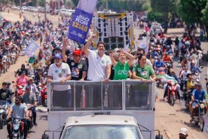 *Motocarreata leva apoiadores de Orleans Brandão às ruas de Santa Quitéria do Maranhão* 3 1040117471 1